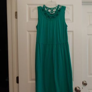 Sleeveless 3/4 length Dress